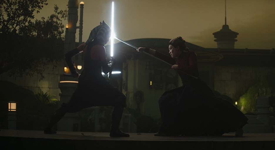 Ahsoka Tano fights the Magistrate