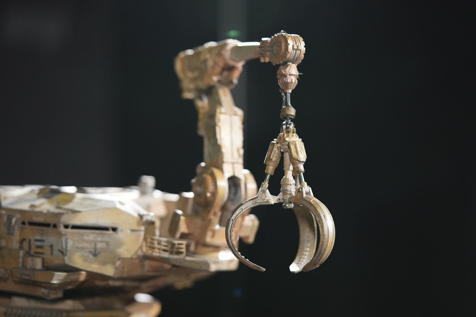 A model of the walker's crane seen in The Mandalorian.